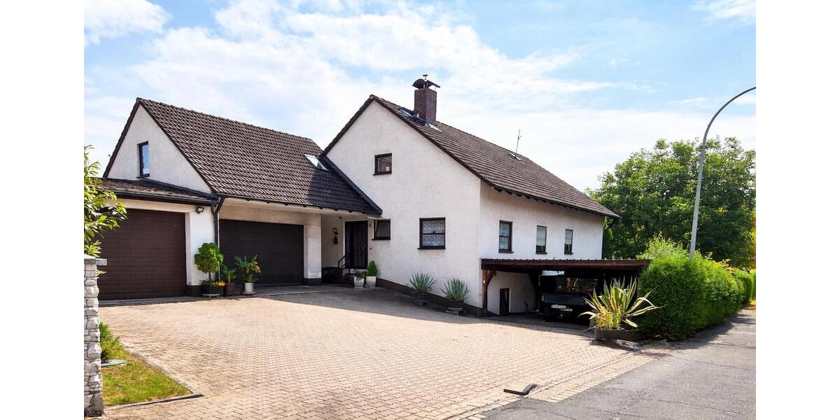 Einfamilienhaus Plech - 7 Zimmer, 260 m&sup2;, 439.000&euro; | Angebot:26136705