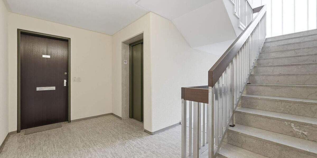 Etagenwohnung München Berg am Laim - 3 Zimmer, 82 m&sup2;, 499.000&euro; | Angebot:25602538