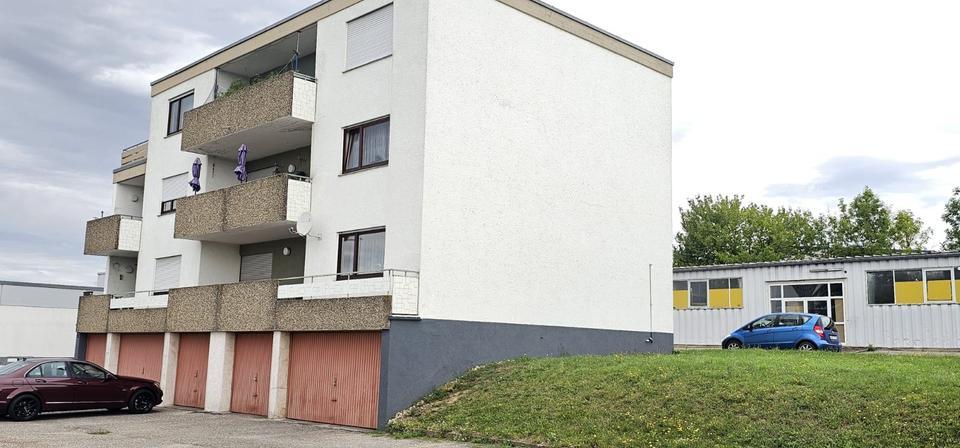5-Familienhaus inkl. Penthaus -Wohnung mit Gewerbehalle