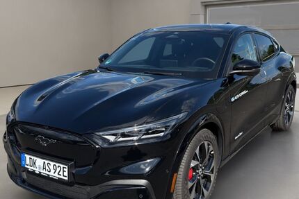 Ford Mustang Mach-E 26.245 km 42.580 &euro; Dillenburg 35683