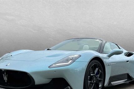 Maserati MC20 1.550 km 335.500 &euro; Regensburg 93059