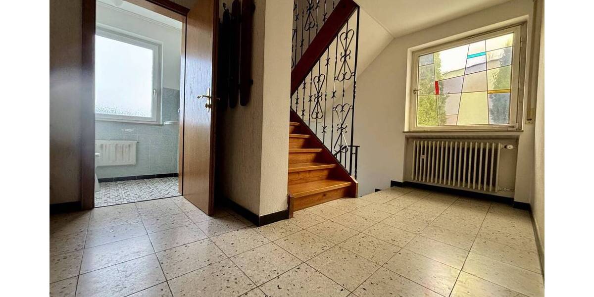 Doppelhaushälfte Balingen - 6 Zimmer, 130 m&sup2;, 1.200&euro; | Angebot:26377654