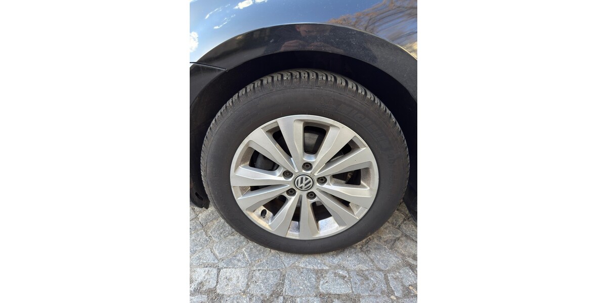 VW Golf VII Kombi 150.613 km 11.500 &euro; Berlin 10178