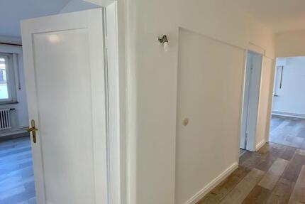 Wohnung Pforzheim - 3 Zimmer, 84 m&sup2;, 800&euro; | Angebot:26678675