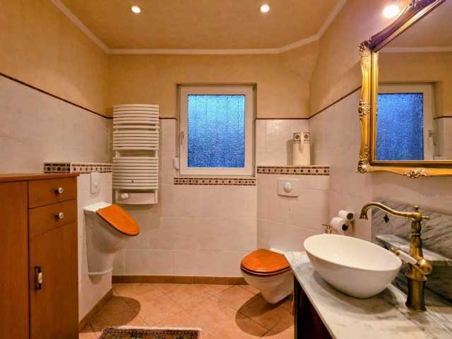Topgepflegtes Wohlfühlhaus mit großem Grundstück in idyllischer Stadtrandlage von Bexbach - Einfamilienhaus Bexbach | Angebot:27083078