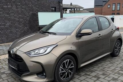 Toyota Yaris 3.400 km 18.500 € Braunschweig 38112