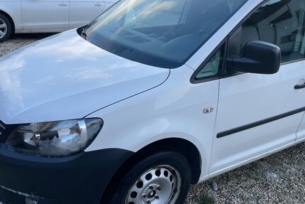 VW Caddy 132.926 km 9.000 &euro; Gangkofen 84140