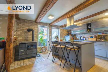 Haus zum Kaufen in Ditfurt 244.000 € 247.51 m² 6 zimmer