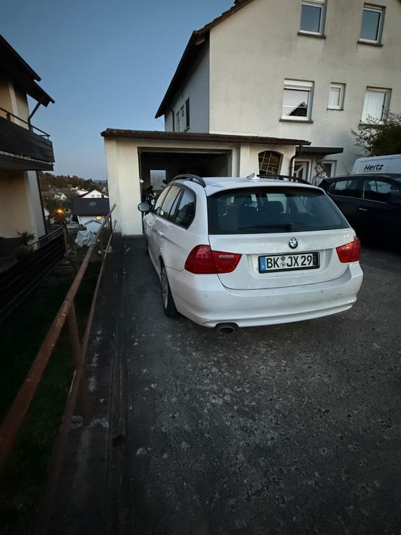 BMW 320 352.000 km 3.350 € Fichtenberg 74427