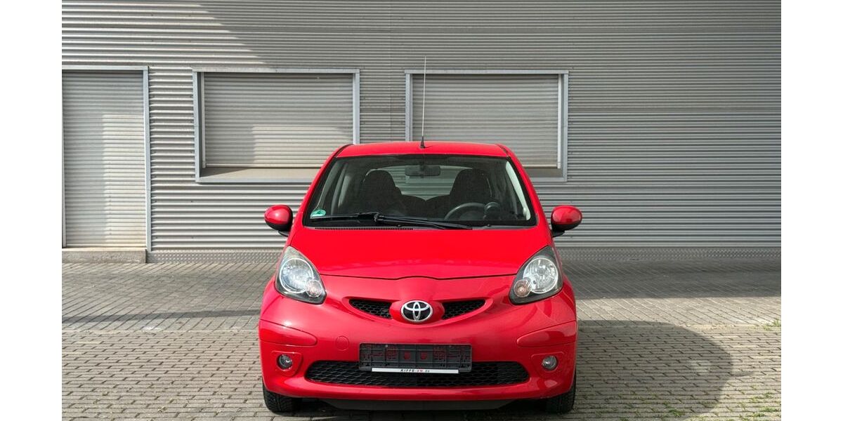 Toyota Aygo (X) 169.540 km 2.200 &euro; Düren 52351