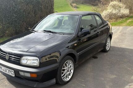 VW Golf 165.000 km 2.500 &euro; Baar 56729