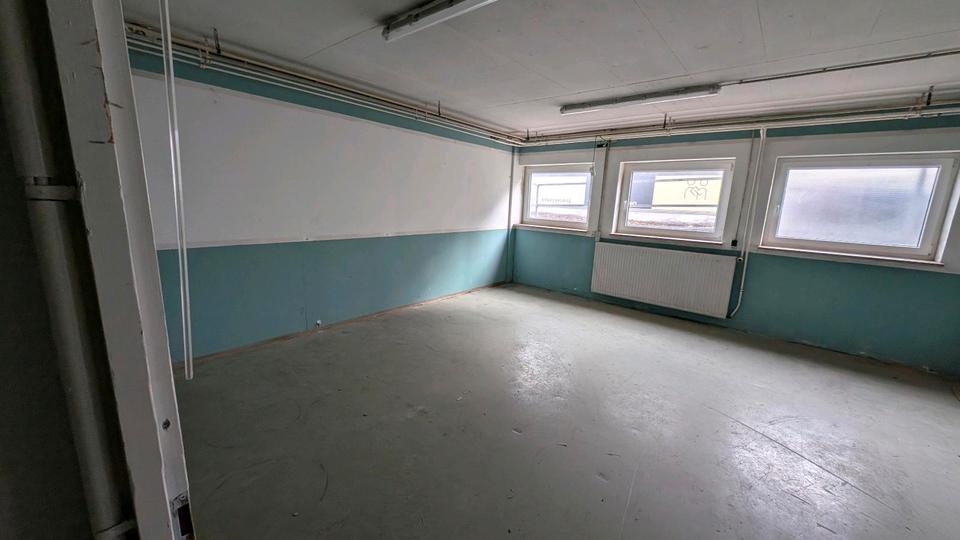 Lagerraum Halle zimmer