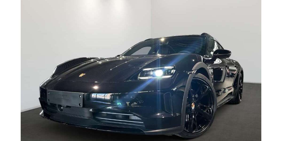 Porsche Taycan 28.900 km 98.400 &euro; Villingen-Schwenningen 78048
