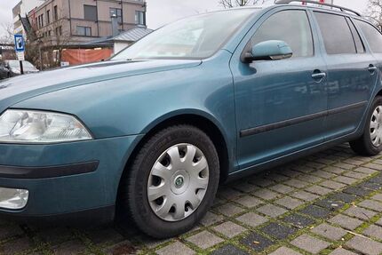 Skoda Octavia 207.000 km 2.650 &euro; Regensburg 93050