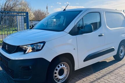 Peugeot Partner 122.000 km 10.400 &euro; Bornheim 76879