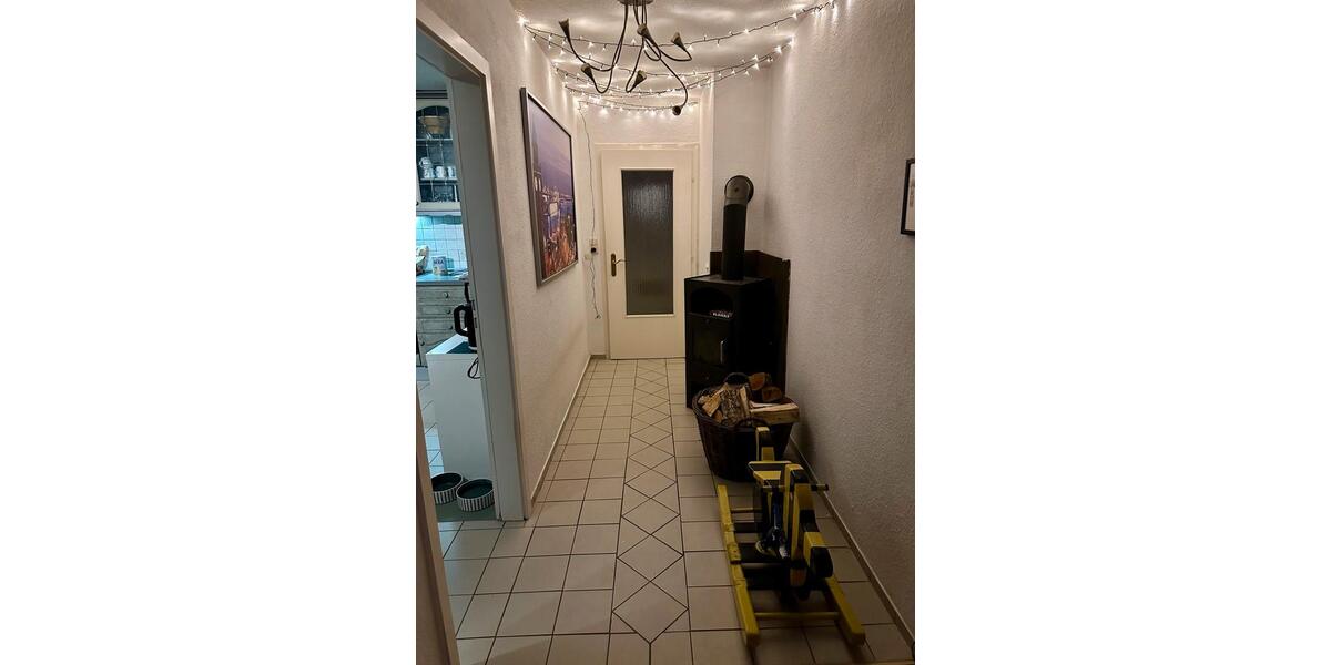 Dachgeschoßwohnung Reinfeld (Holstein) - 4 Zimmer, 100 m&sup2;, 1.000&euro; | Angebot:25269352