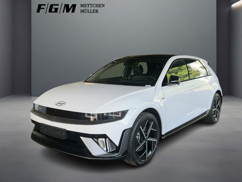 Hyundai IONIQ 5 2.990 km 49.444 € Berlin 13089