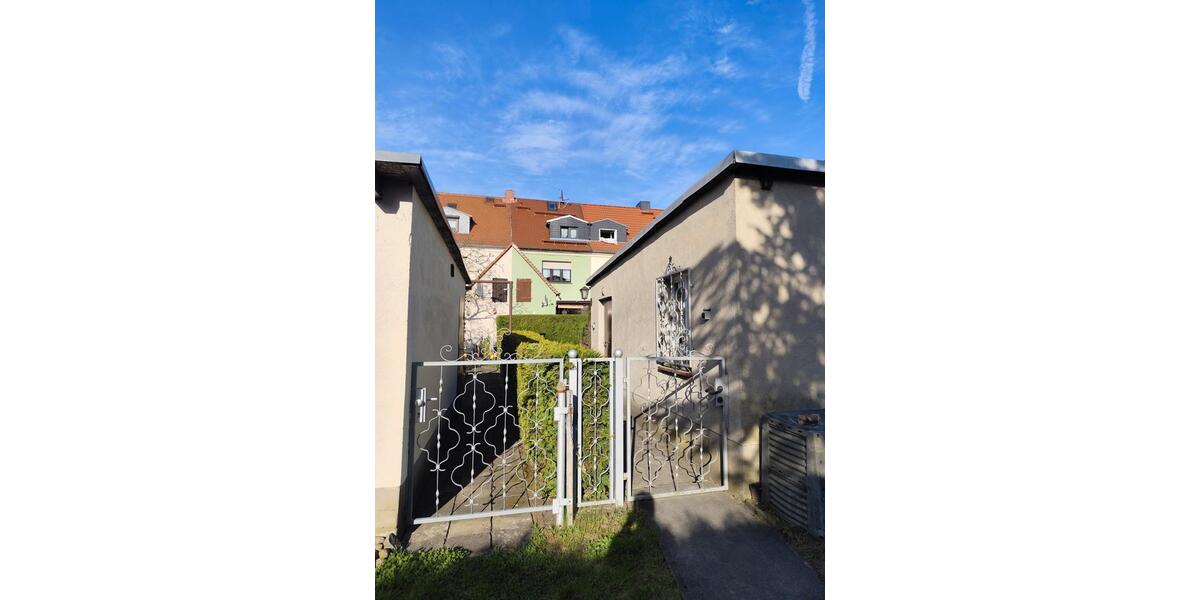 Reihenhaus Zerbst (Anhalt) - 2 Zimmer, 105 m&sup2;, 170.000&euro; | Angebot:26383118