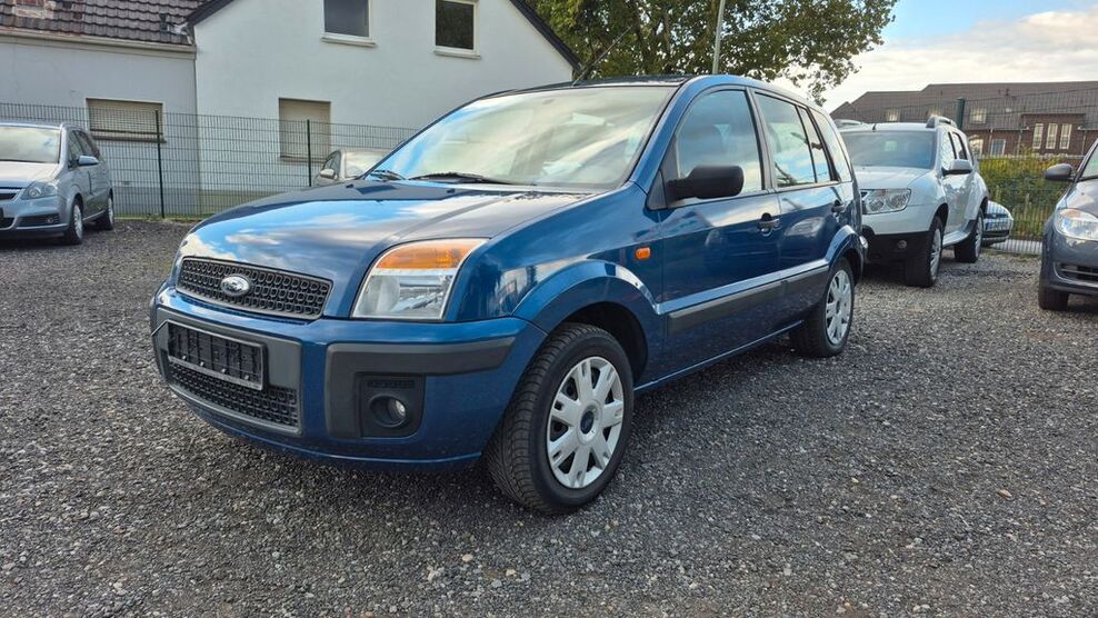Ford Fusion 79.000 km 3.290 € Duisburg 47198