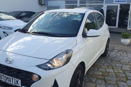Hyundai i10 31.600 km 14.490 &euro; Potsdam 14469