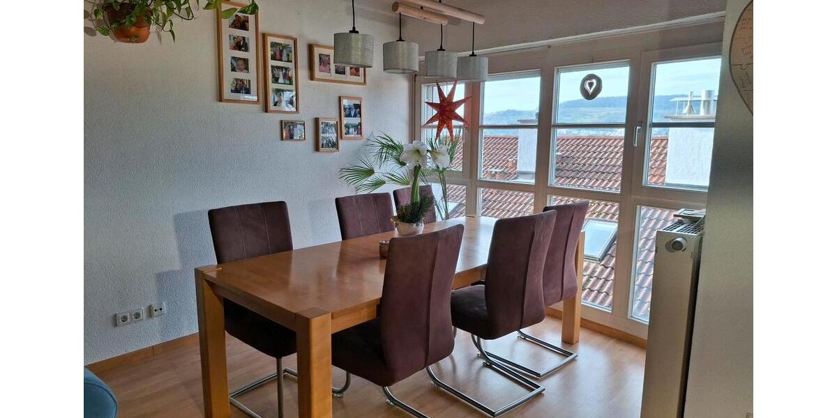 Helle, gemütliche 4-Zimmer Wohnung mit tollem Blick zu verkaufen 4 zimmer