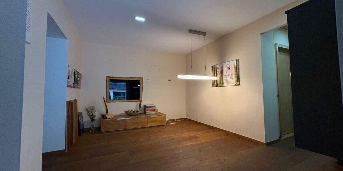 Mehrfamilienhaus, Wohnhaus Freital - 6 Zimmer, 310 m&sup2;, 305.000&euro; | Angebot:26289700