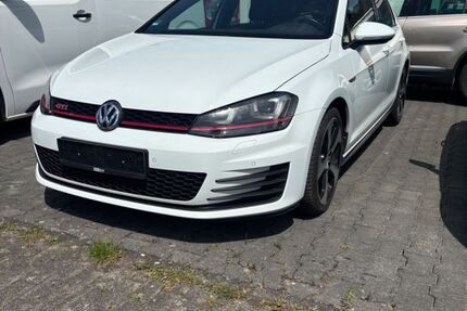 VW Golf 80.000 km 14.999 &euro; Paderborn 33102