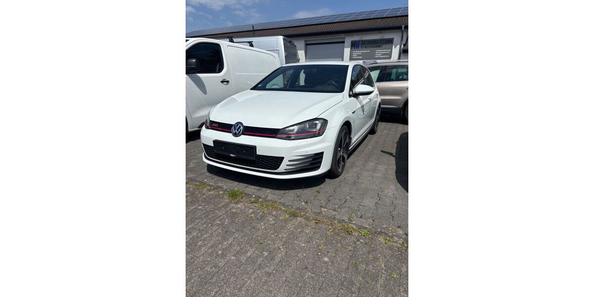 VW Golf 80.000 km 14.999 &euro; Paderborn 33102