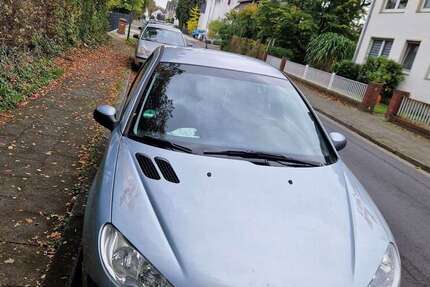 Peugeot 206 220.127 km 1.490 € Leverkusen 51373