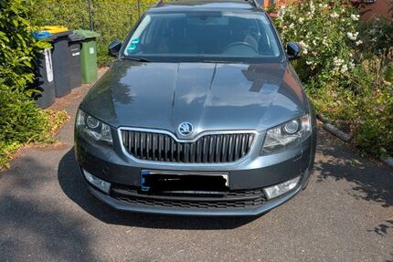 Skoda Octavia 88.000 km 12.100 &euro; Bonn 53229