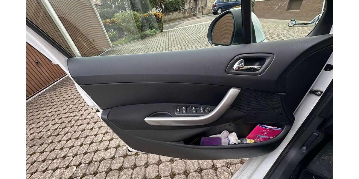 Peugeot 308 152.500 km 2.200 &euro; Straubenhardt 75334