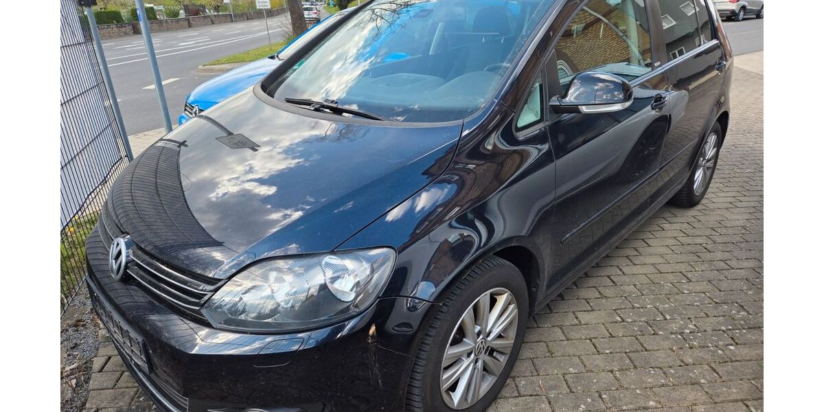 VW Golf 206.000 km 2.699 &euro; Tauberbischofsheim 97941