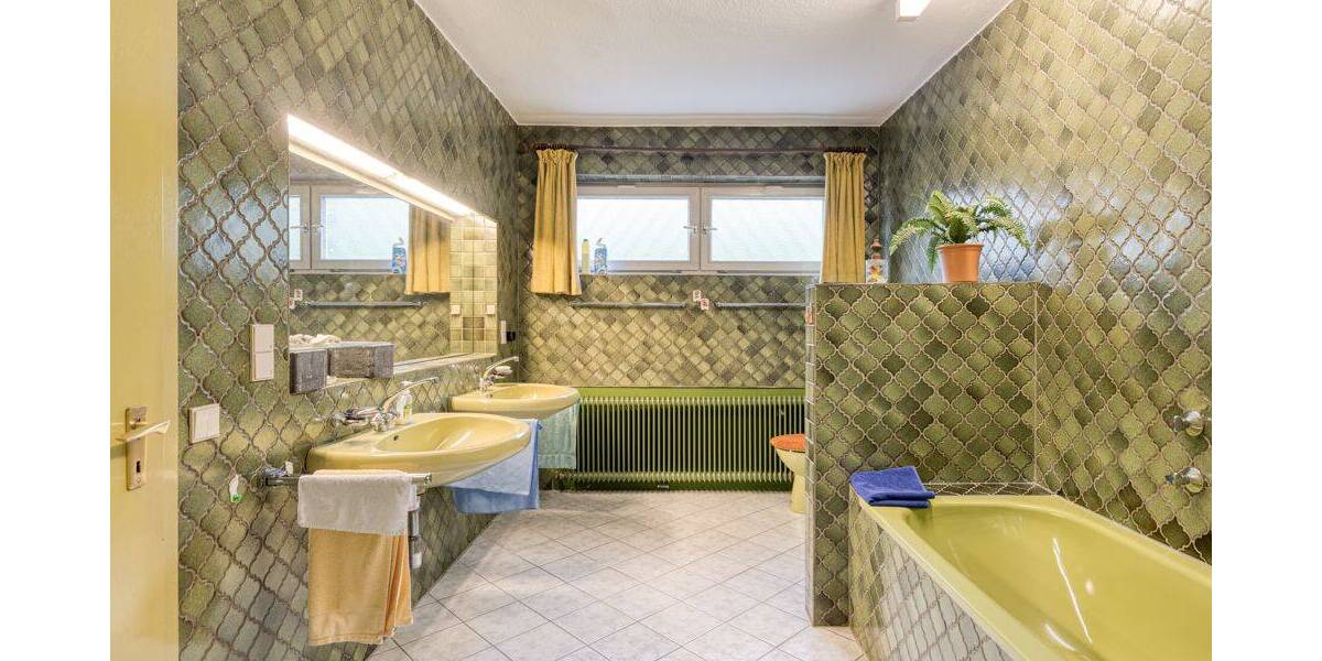 Einfamilienhaus Solingen Solingen-Mitte - 9 Zimmer, 278 m&sup2;, 725.000&euro; | Angebot:26820709