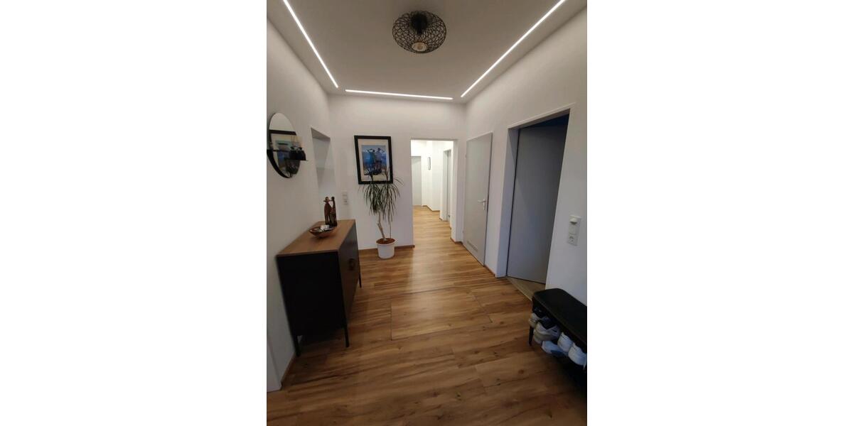 Etagenwohnung Birkenfeld - 3 Zimmer, 135 m&sup2;, 1.500&euro; | Angebot:26422422