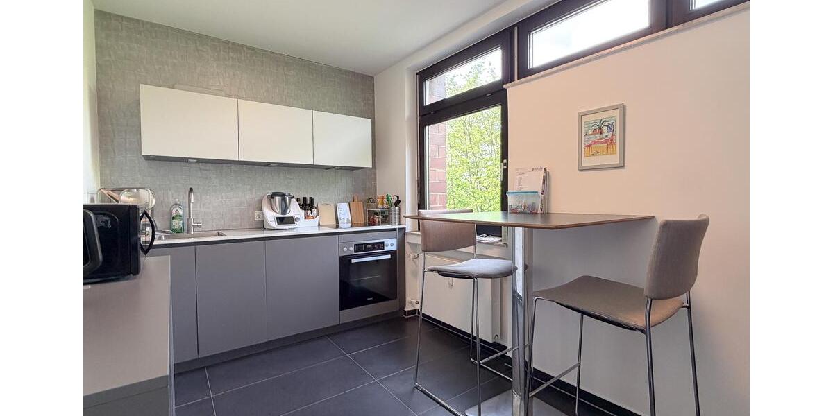 Etagenwohnung Düsseldorf Stadtbezirk 6 - 4 Zimmer, 160 m&sup2;, 2.800&euro; | Angebot:26287793
