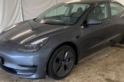 Tesla Model 3 35.137 km 24.950 &euro; Steinbach-Hallenberg OT Herges-Hallenberg 98587