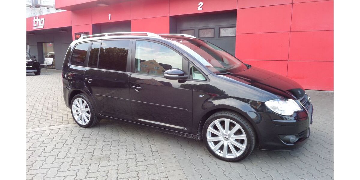 VW Touran 176.240 km 9.950 &euro; Ludwigshafen am Rhein 67059