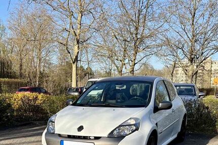Renault Clio 120.000 km 16.490 &euro; Hamburg 22453