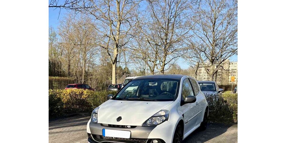 Renault Clio 120.000 km 16.490 &euro; Hamburg 22453