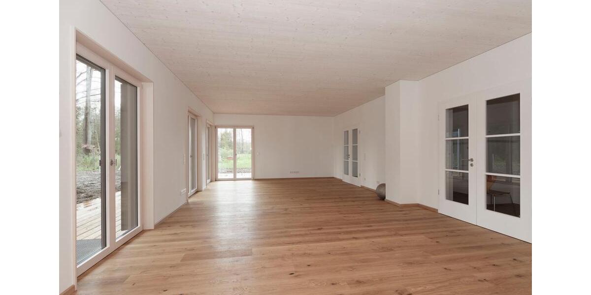 Platz für die ganze Familie! Großzügiges Haus am Waldrand 6.5 zimmer