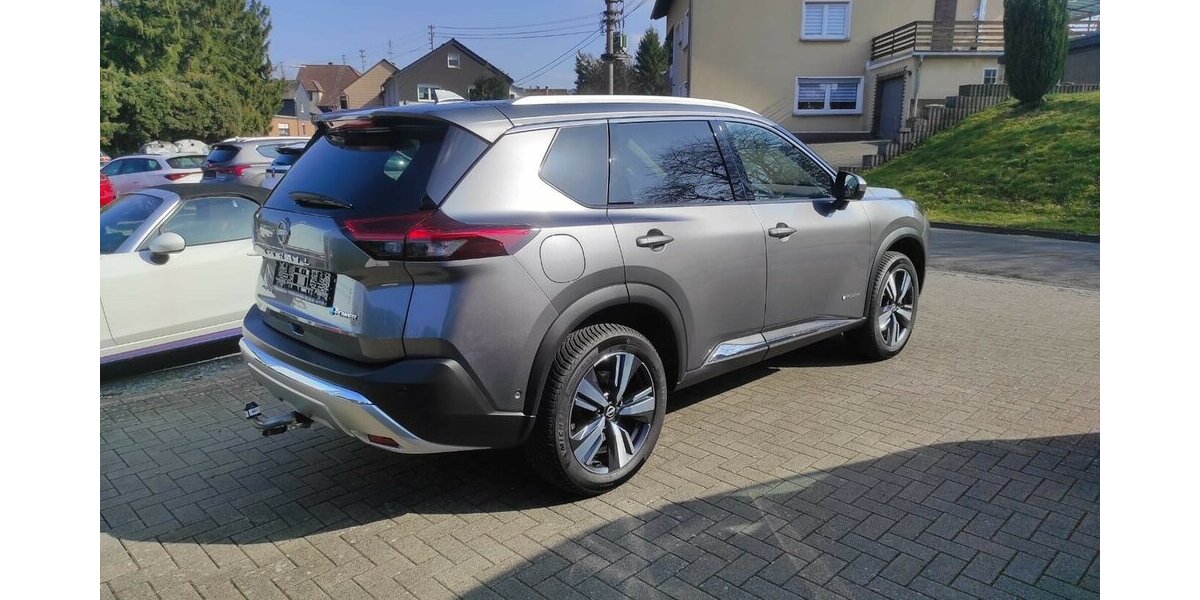 Nissan X-Trail e-Power e-4orce Tekna 4x4 35.698 km 34.000 &euro; Höchstenbach 57629
