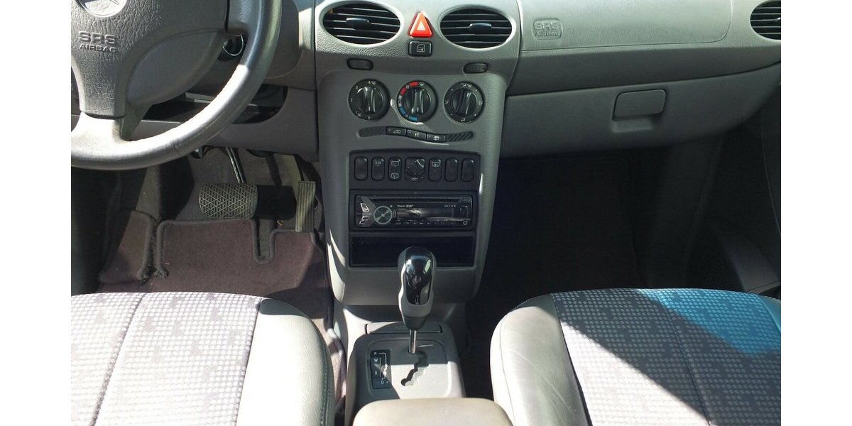 Mercedes-Benz A 190 AVANTGARDE AUTOMATIK KLIMA TEILLEDER 173.215 km 3.704 &euro; Köln 50858