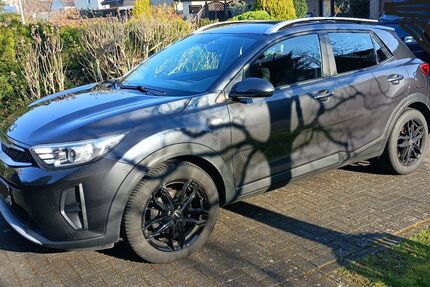 Kia Stonic 49.000 km 13.800 &euro; Gütersloh 33330