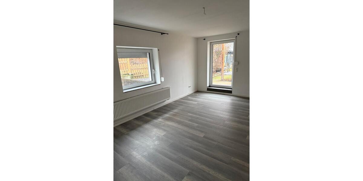 Schöne helle 2 Zimmer Einliegerwohnung, Zentrale Lage 2 zimmer