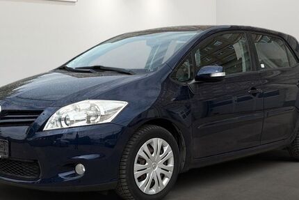 Toyota Auris 103.630 km 4.999 &euro; Berlin 12681