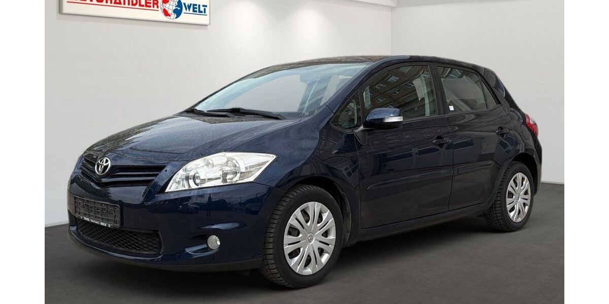 Toyota Auris 103.630 km 4.999 &euro; Berlin 12681