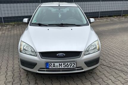 Ford Focus 313.000 km 1.650 € Weisenbach 76599