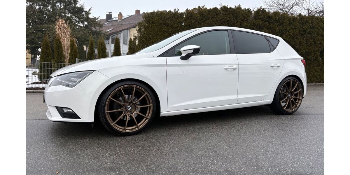 Seat Leon 148.000 km 7.999 &euro; Büchlberg 94124