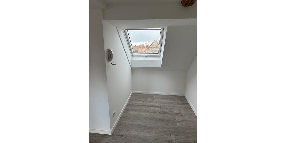 Dachgeschoßwohnung Bovenden - 2 Zimmer, 62 m&sup2;, 800&euro; | Angebot:26051411