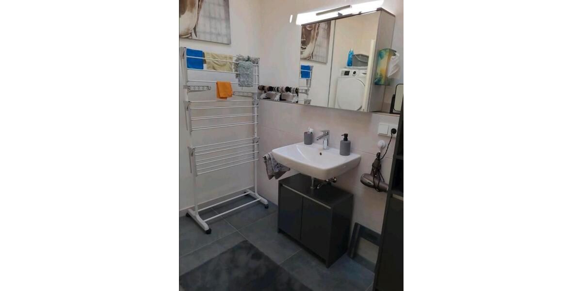 Etagenwohnung Massing - 3 Zimmer, 75 m&sup2;, 830&euro; | Angebot:26408490